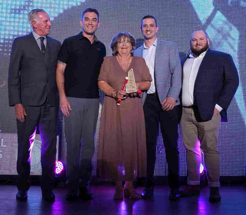 Business of the Year Award winner The Y Hawkesbury Oasis with Mayor Les Sheather at the Hawkesbury Local Business Awards