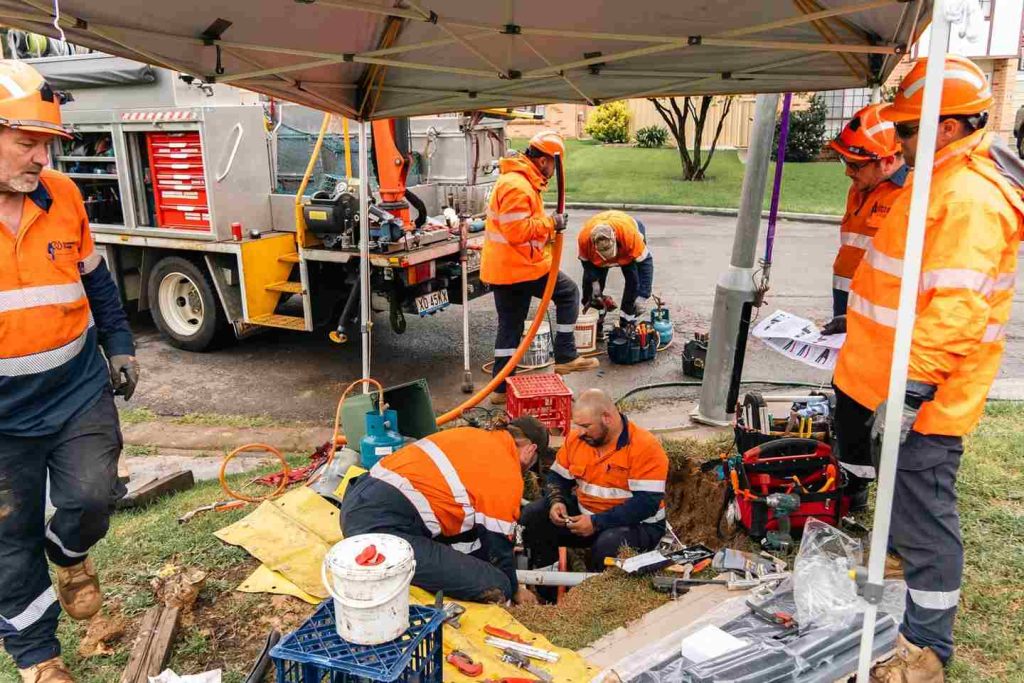 Endeavour Energy crews