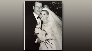 Sparkling Duo: Wedding Anniversary