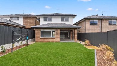6 Myrtle Crescent, Gables